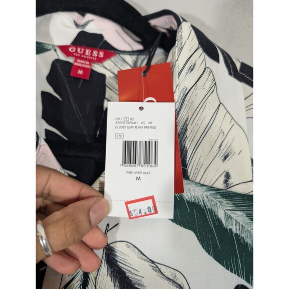 NWT Guess Women Button Up Tropical Leaves Blouse Sz M Slim Fit Colorful Beach - Picture 6 of 9